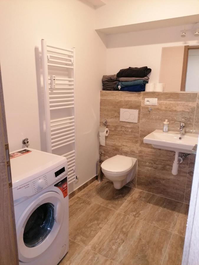 Brand New Studio Apartment #51 With Free Secure Parking In The Center Πράγα Εξωτερικό φωτογραφία